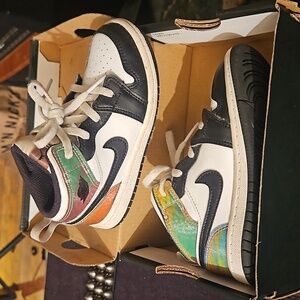 Jordan 1 Mid Heat With Orginal